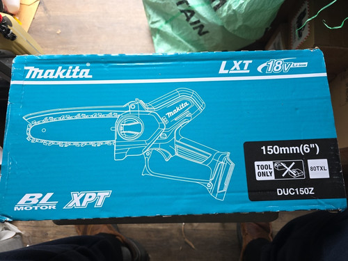 Makita pruning saw - /, 6"